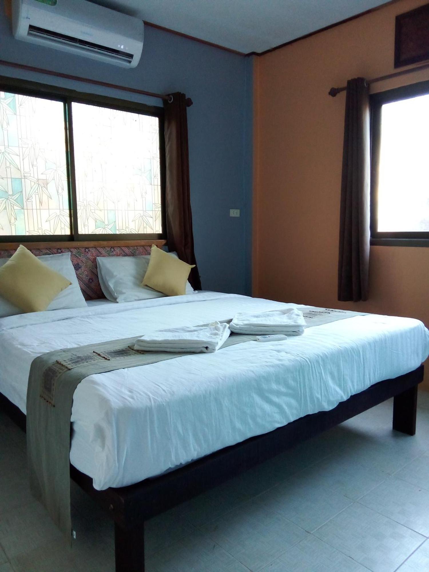 Nin Kantiang Bay Ko Lanta Екстериор снимка