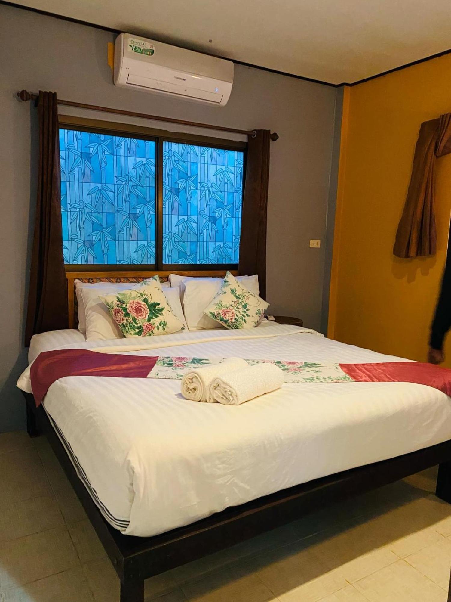 Nin Kantiang Bay Ko Lanta Екстериор снимка